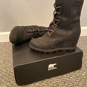 Sorel Joan of Arctic Wedge size 6